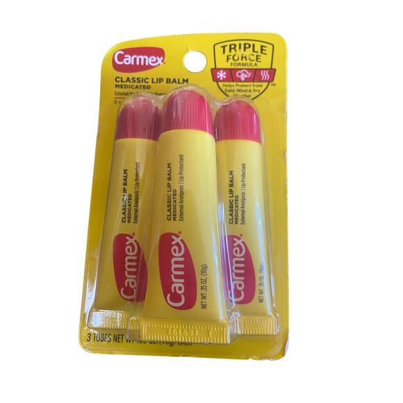 Carmex Lot of 12 Triple Force Formula Classic Lip Balm Lip Protection - Picture 3 of 4